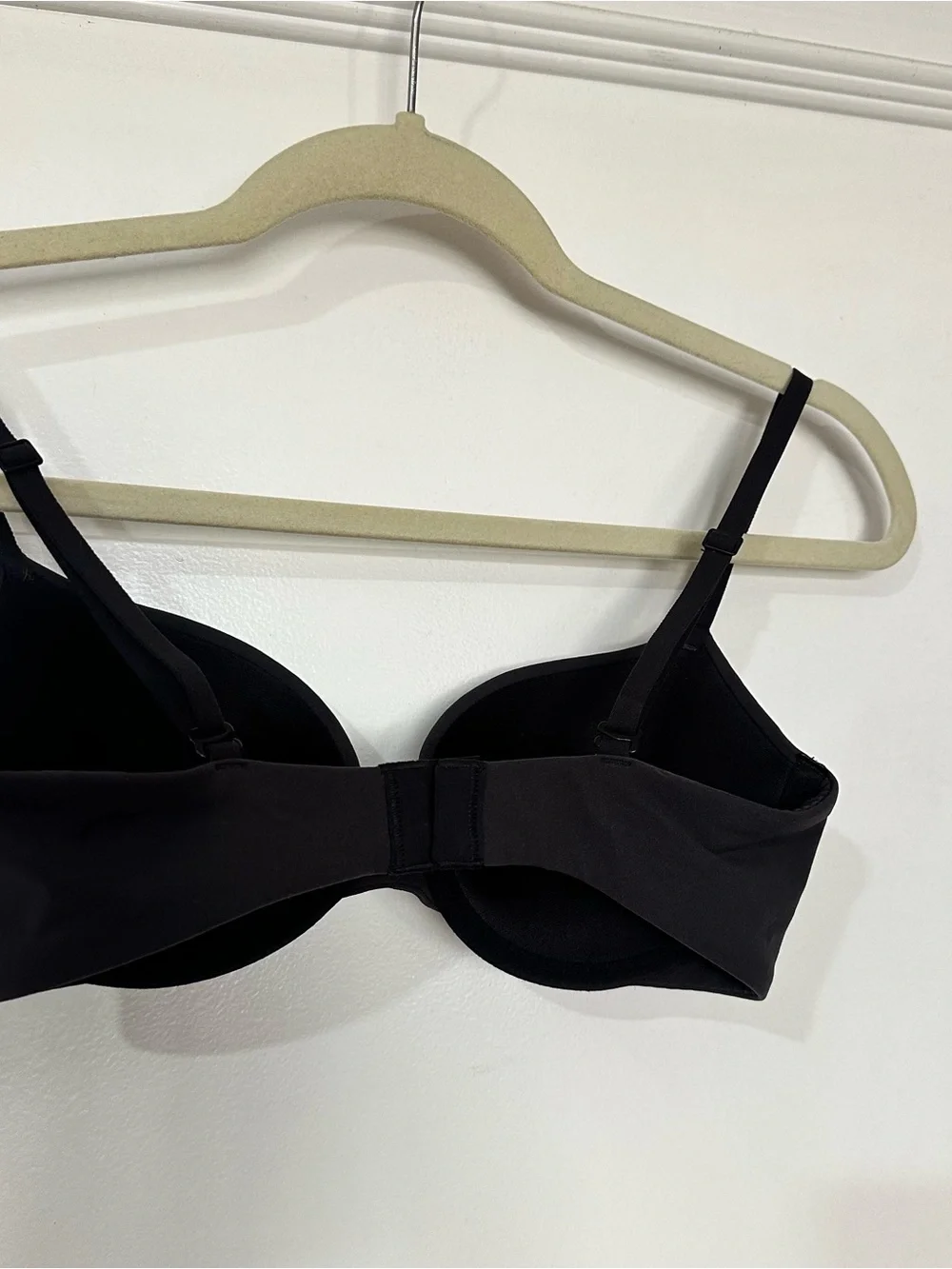 SKIMS fits everybody push up bra - Picture 9 of 11